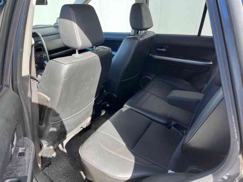 Suzuki Grand Vitara 2.4i Comfort Aut. benzín 124kw - foto 14
