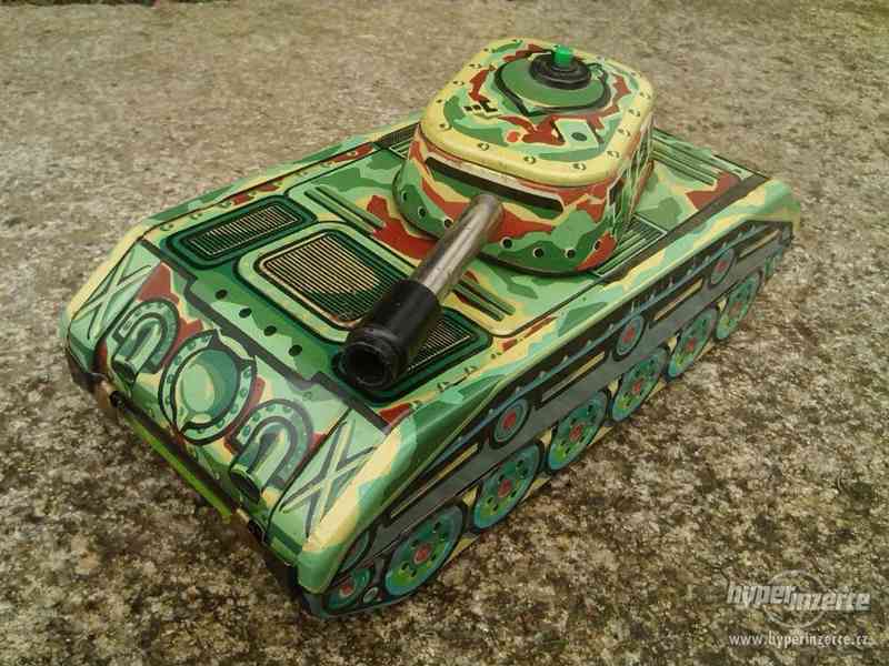 Retro hračka Tank T 121 - foto 3