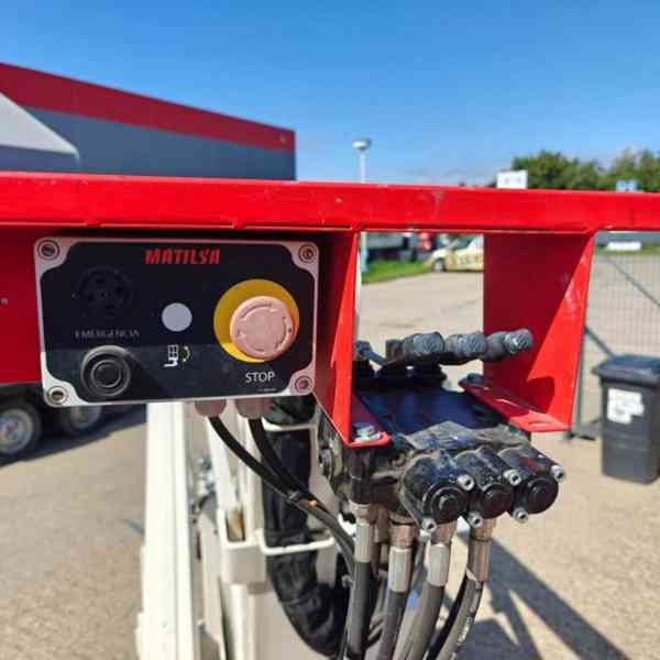 9.5m/120kg přívěs montážní plošina - foto 5