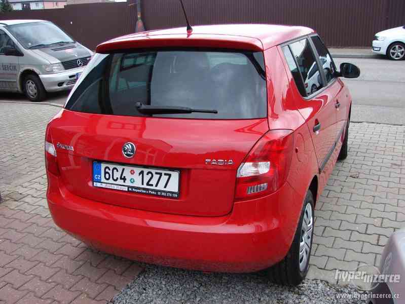 Škoda Fabia 1.4i (63 KW) r.v.2013 serviska - foto 4