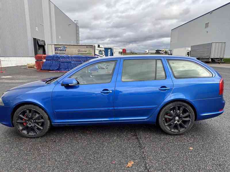 Škoda Octavia 2,0 TDI CR DPF RS Combi  2 rs Tdi Combi 147kw - foto 6