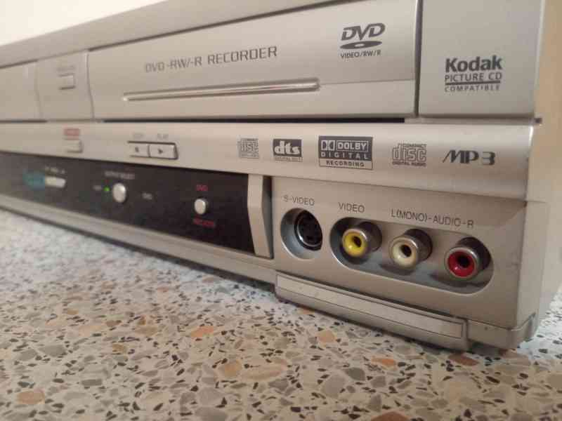 VHS-DVD rekordér AEG DVD-R4509VCR - foto 5