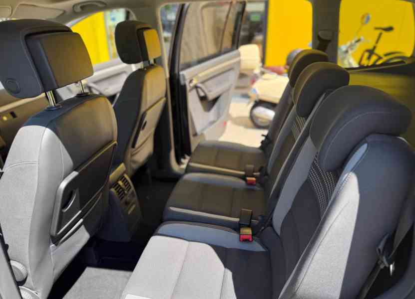 Volkswagen Touran 2,0TDI Life 103kw - foto 14