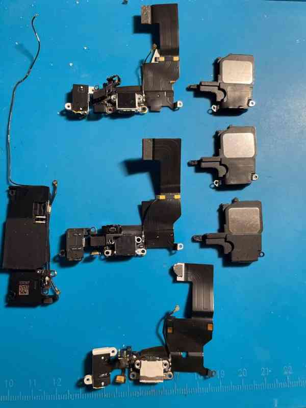 Nabíjecí konektory a mikrofony pro iPhony 5,5s,4,4s,se (16) - foto 3