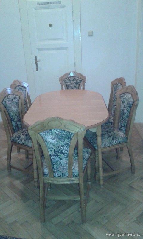 Oválný stůl a 6 židlí - foto 1