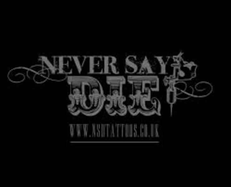 Never Say Die - Tattoo Studio Croydon · Award Winning Tattoo - foto 2