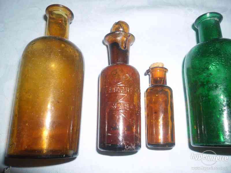 Staré doktorské láhve 13 kusů - foto 16
