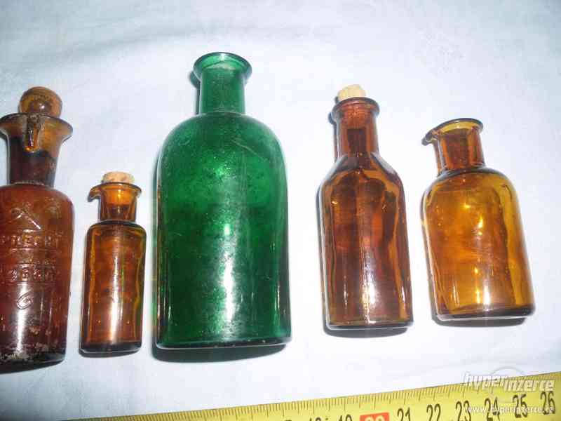 Staré doktorské láhve 13 kusů - foto 17