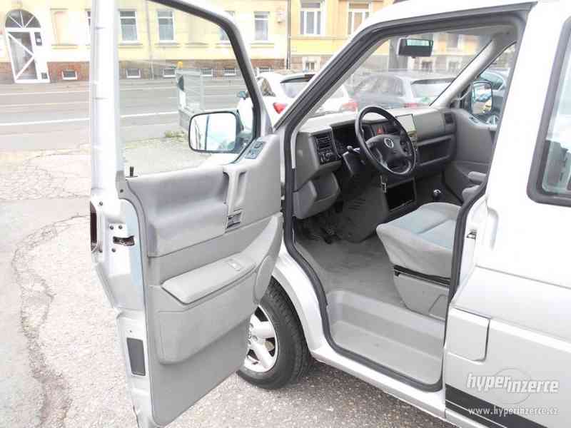 Volkswagen Multivan T4 2.5TDI 75kW - foto 7