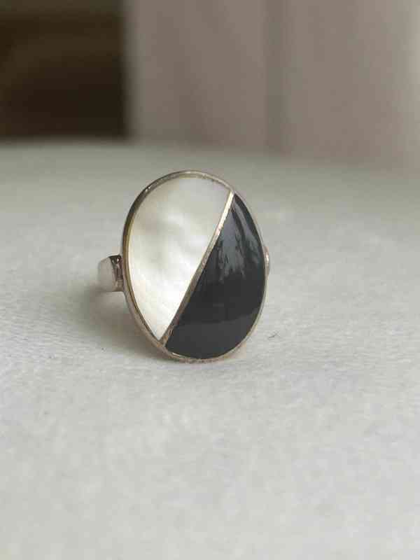 Stříbrný prsten - foto 1