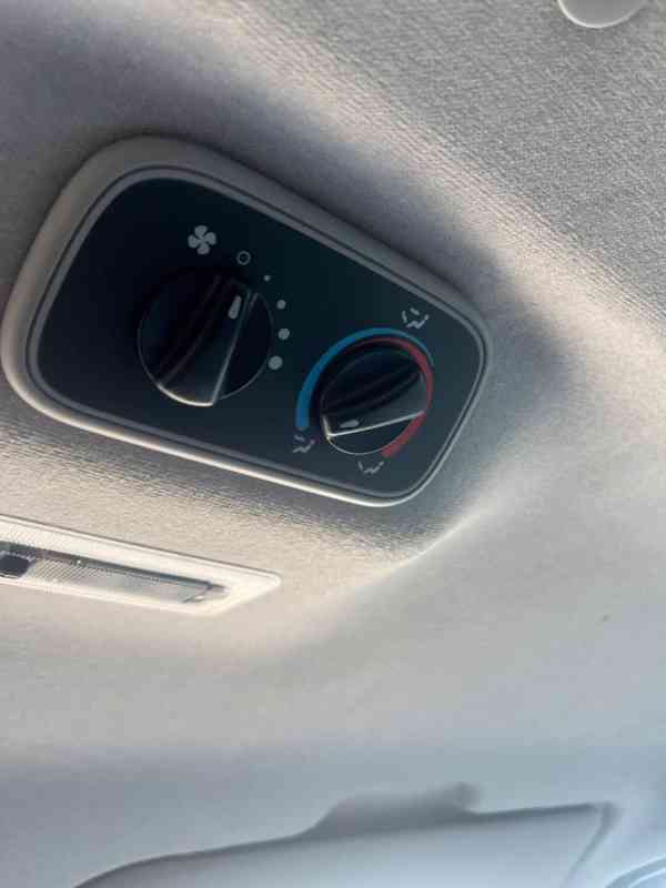 FORD TRANSIT DEVĚT MÍST - foto 9