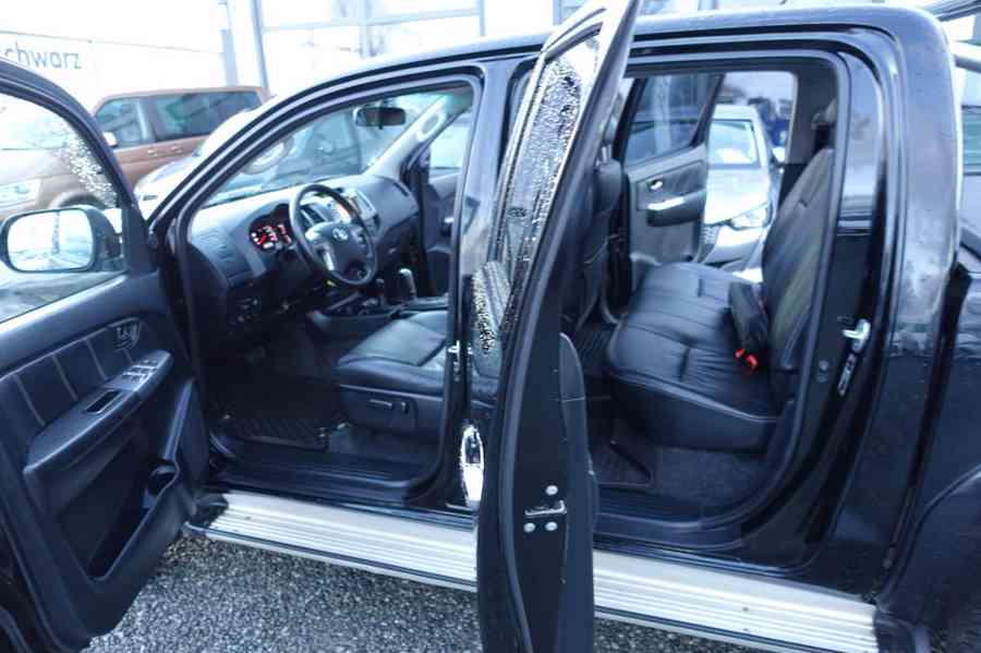 Toyota Hilux DoubleCab Executive 4x4 3.0 TD Aut. 126kw - foto 17
