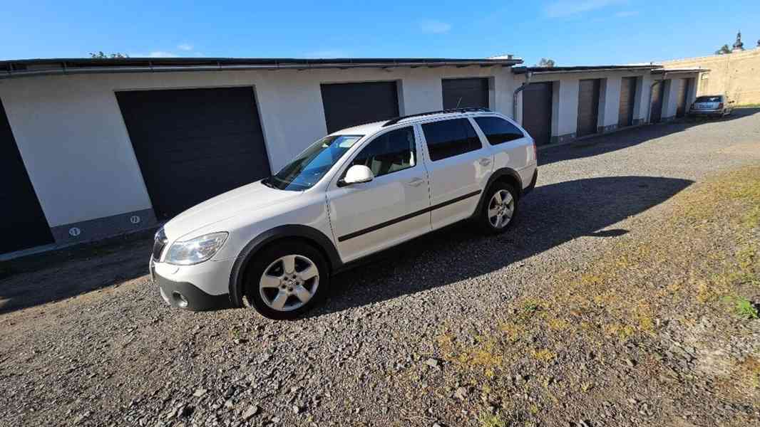 Škoda Octavia 2,0   SCOUT TDI 103 KW - foto 2