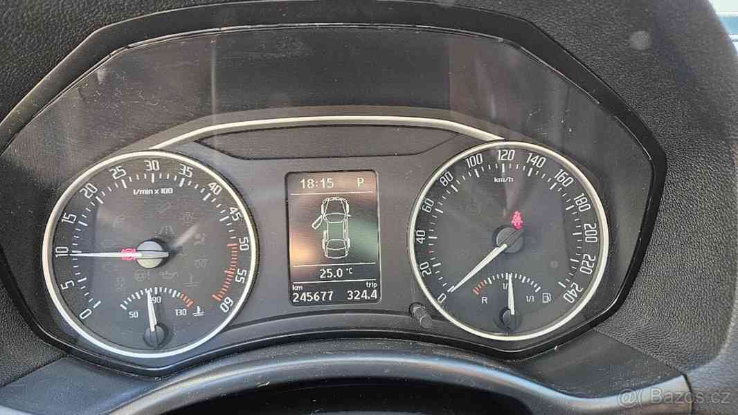 Škoda Octavia 2,0   SCOUT TDI 103 KW - foto 3