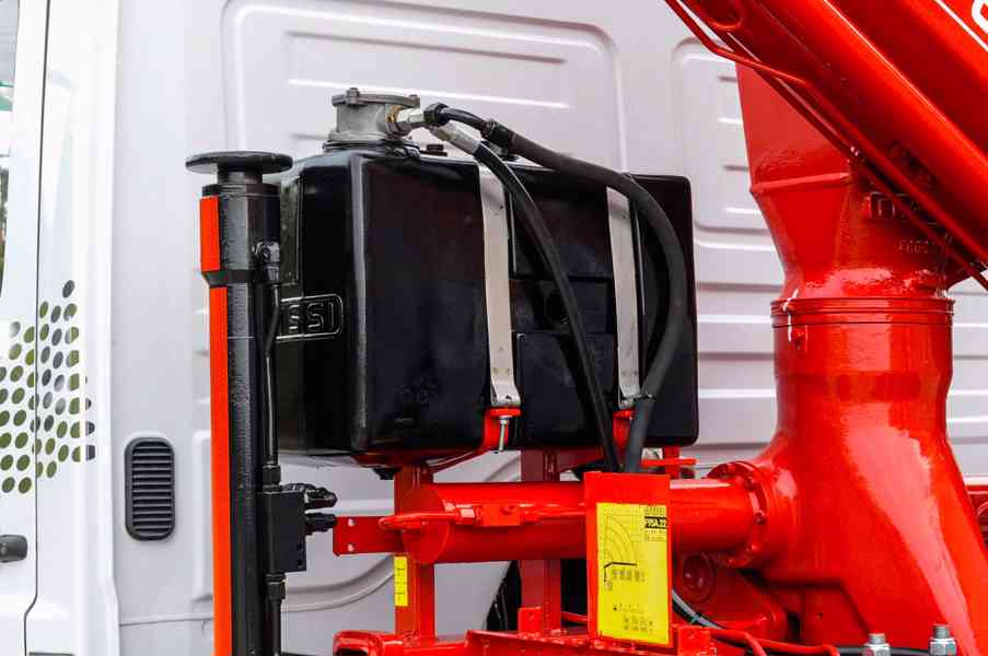 MERCEDES ATEGO 1626 HÁKOVÝ NOSIČ KONTEJNERŮ HYDRAULICKÁ RUKA - foto 32