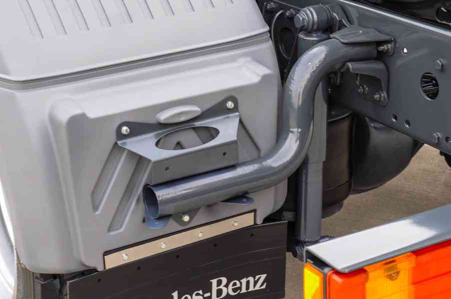 MERCEDES ATEGO 1626 HÁKOVÝ NOSIČ KONTEJNERŮ HYDRAULICKÁ RUKA - foto 24
