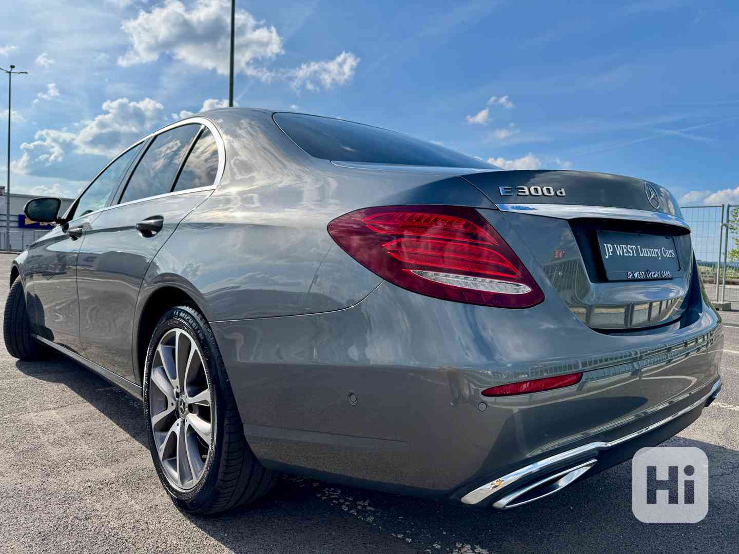MB E300d 180kW LED Kamera 18" AVANDGARDE 2021 pouze 88t km - foto 1