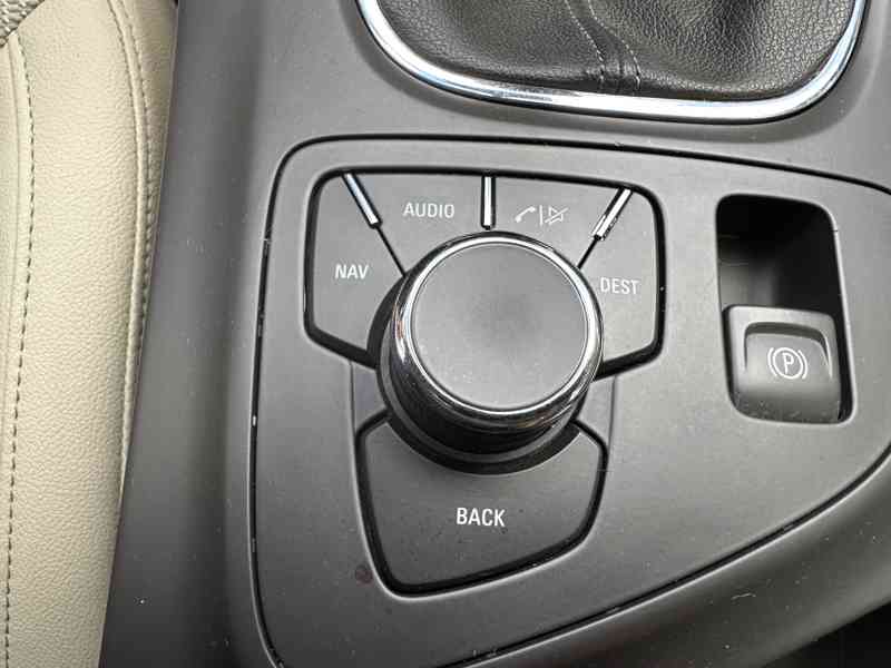Opel insignia - foto 12