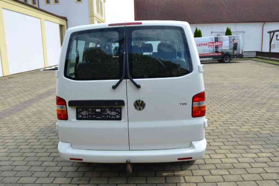 VW Transporter T5, 1.9TDi, 9míst, r.v. 6/2008, TOP - foto 4