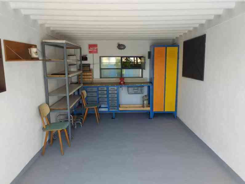 Garáž, Třebíč Bartuškobva ulice - foto 3