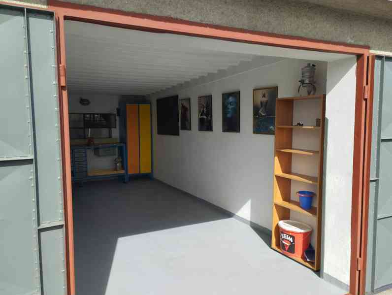 Garáž, Třebíč Bartuškobva ulice - foto 6