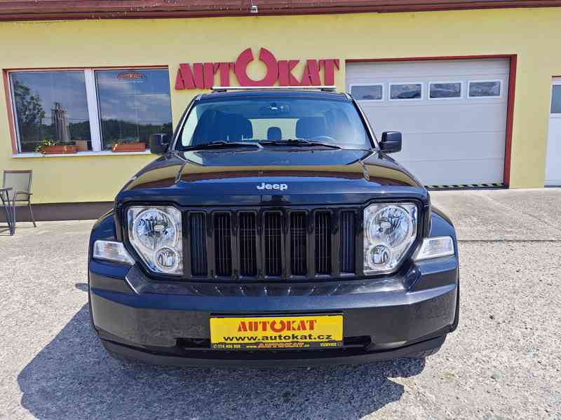 Jeep Cherokee 2.8 CRD 147kW/4x4/Manuál/1Maj - foto 8