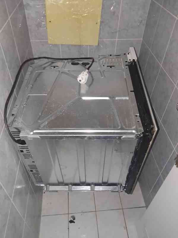 Prodám troubu wherpool