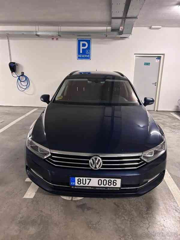 Volkswagen Passat 2,0   b8 - foto 18