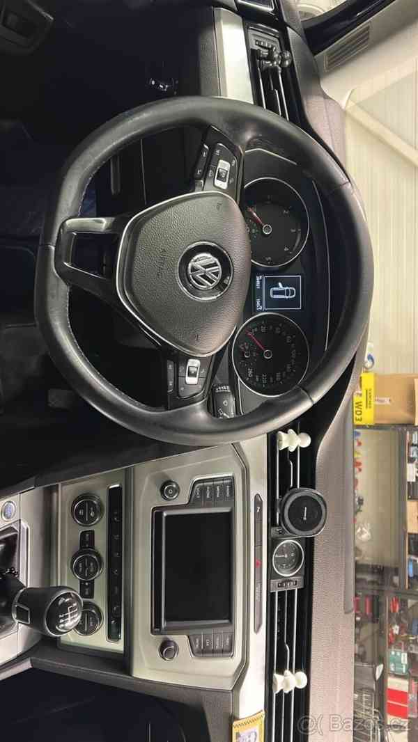 Volkswagen Passat 2,0   b8 - foto 13