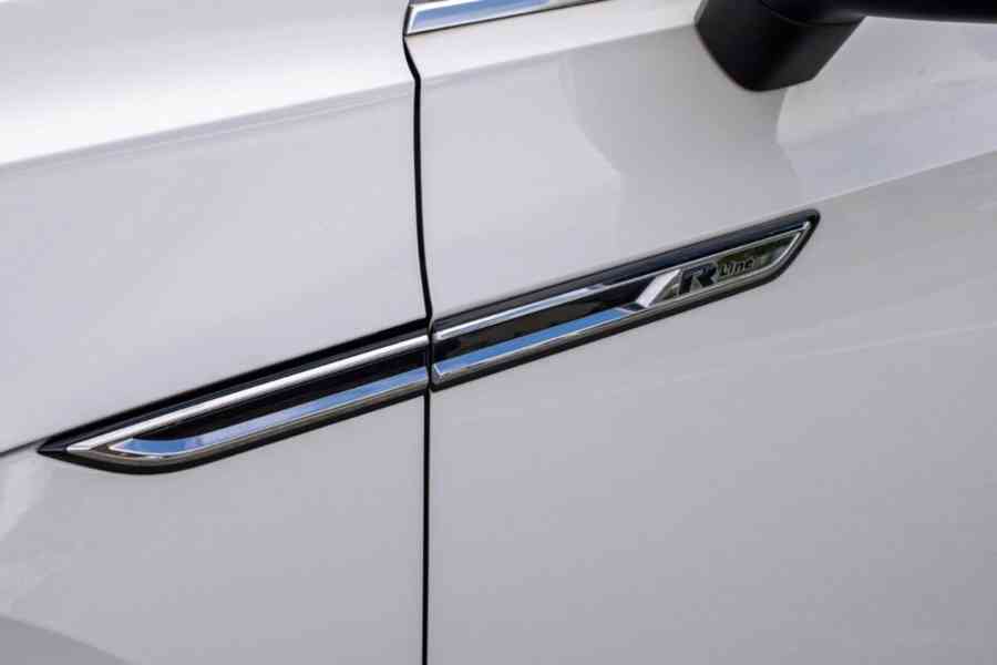 Volkswagen Arteon 2.0 TDI SCR BMT R-Line - foto 10