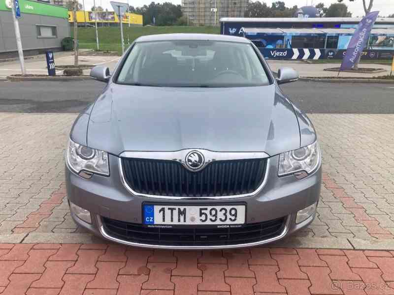 Škoda Superb 2,2   2 - foto 5