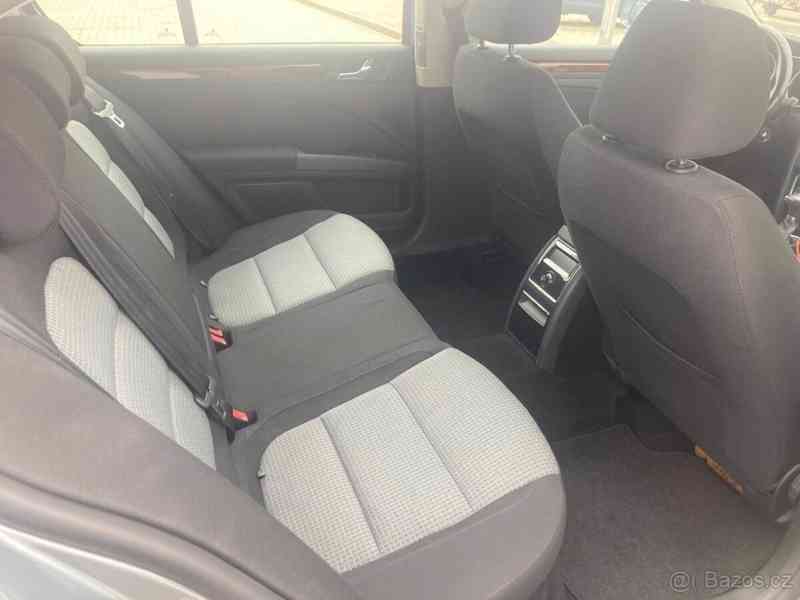 Škoda Superb 2,2   2 - foto 14