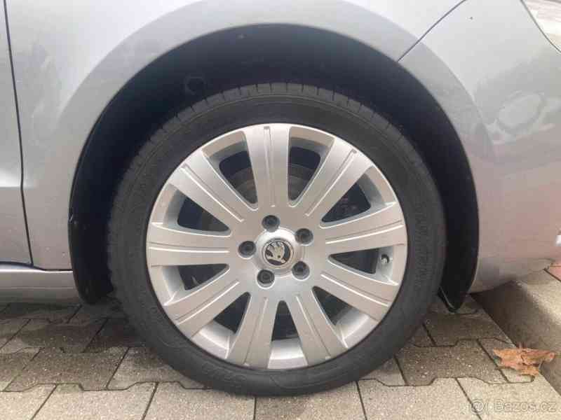 Škoda Superb 2,2   2 - foto 13