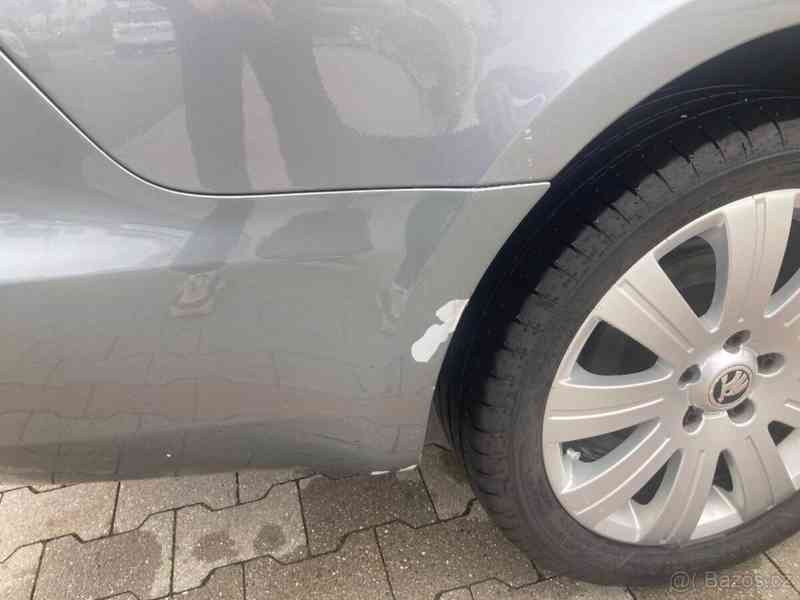 Škoda Superb 2,2   2 - foto 18