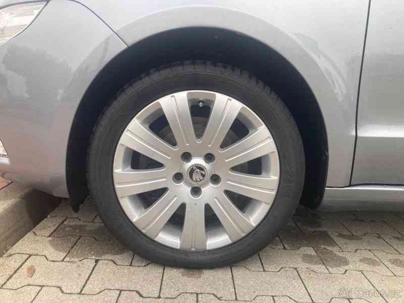 Škoda Superb 2,2   2 - foto 10