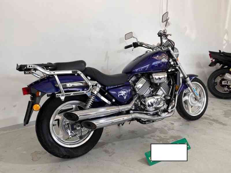 Honda VF 750C Magna - foto 3