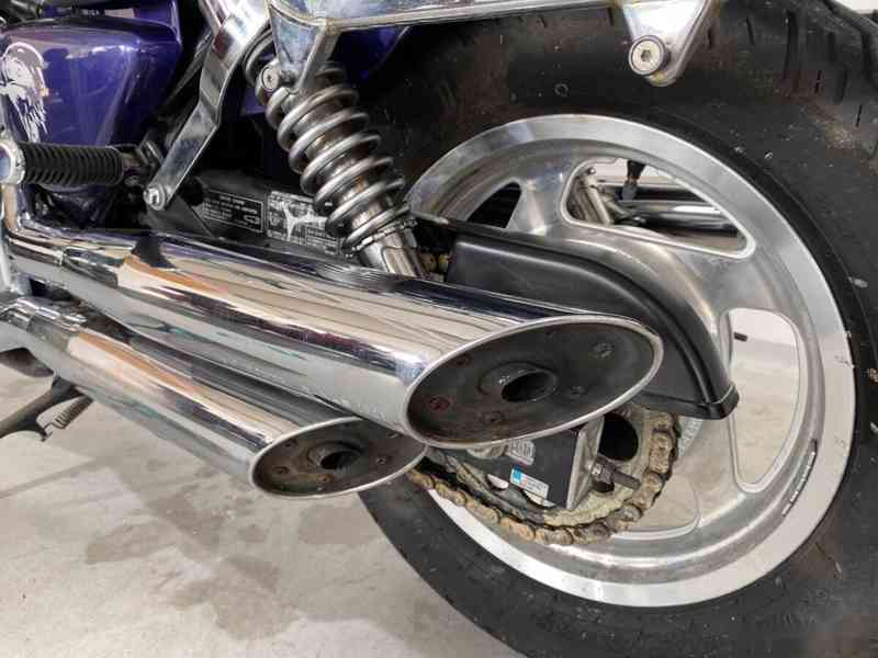 Honda VF 750C Magna - foto 10