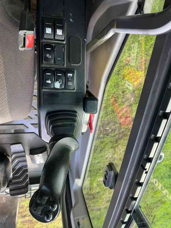 Kolové rypadlo Volvo EW160E (Možnost leasingu) - foto 10