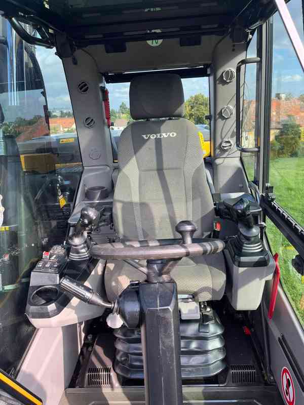 Kolové rypadlo Volvo EW160E (Možnost leasingu) - foto 7