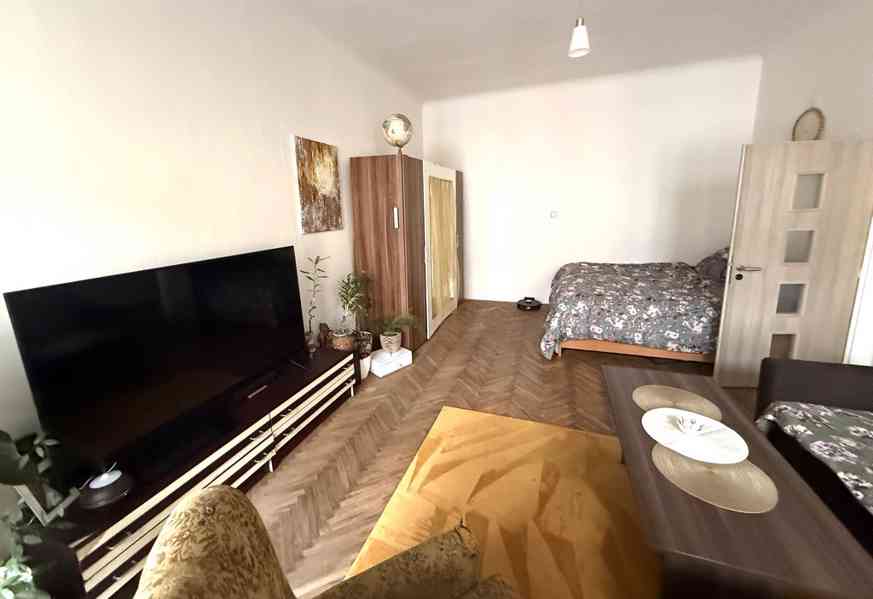 NABÍDKA PRONÁJMU CIHLOVÉHO BYTU 2+1 NA ULICI PEKAŘSKÁ V BRNĚ - foto 4