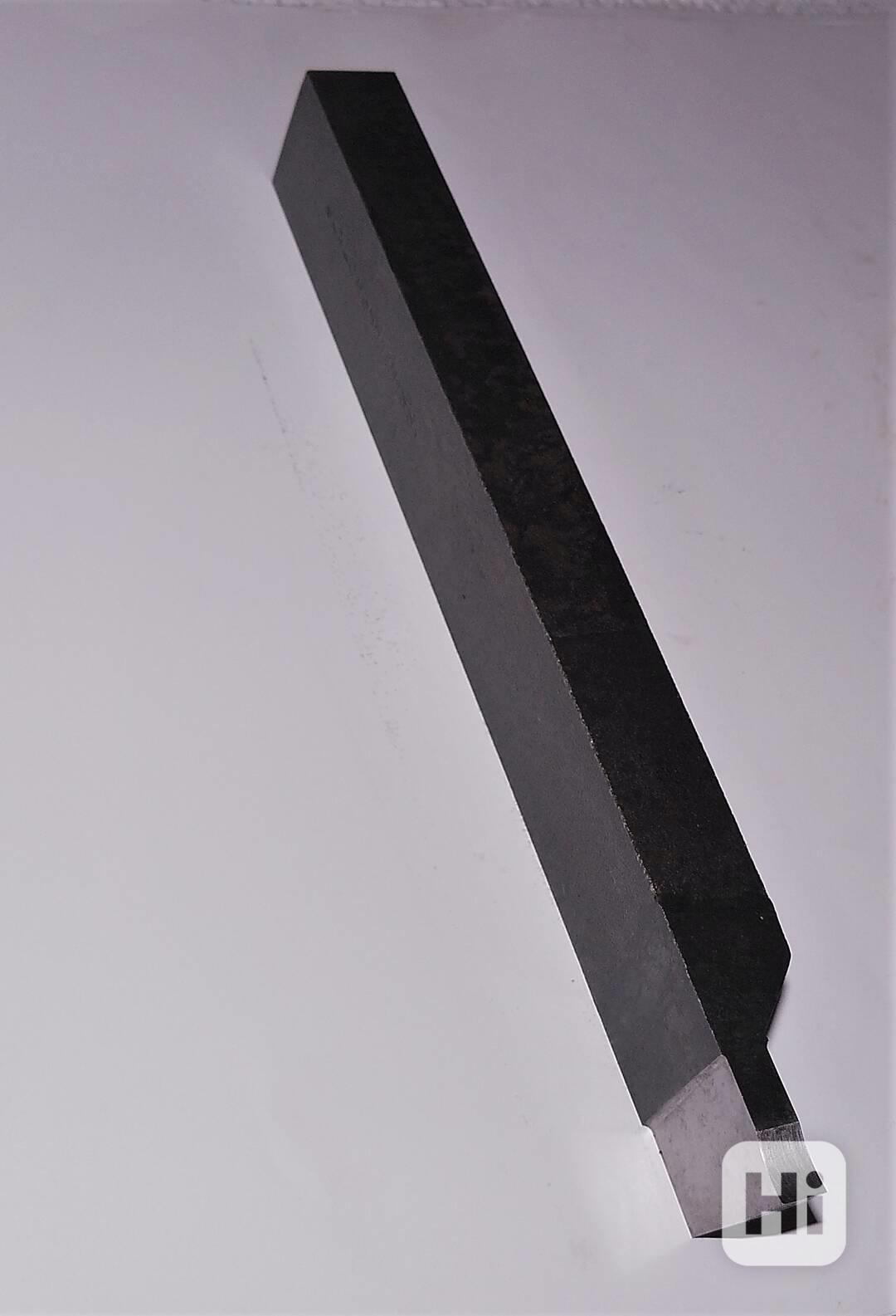 Soustružnický nůž 32x20 ZAPICHOVACÍ kovaný,HSS, levý vnější  - foto 1