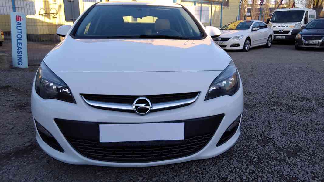 OPEL Astra 1,3CDTi Comfort ČR  70kw - foto 4