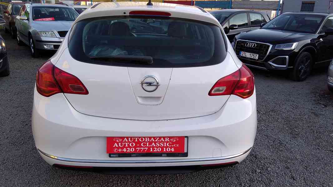 OPEL Astra 1,3CDTi Comfort ČR  70kw - foto 7