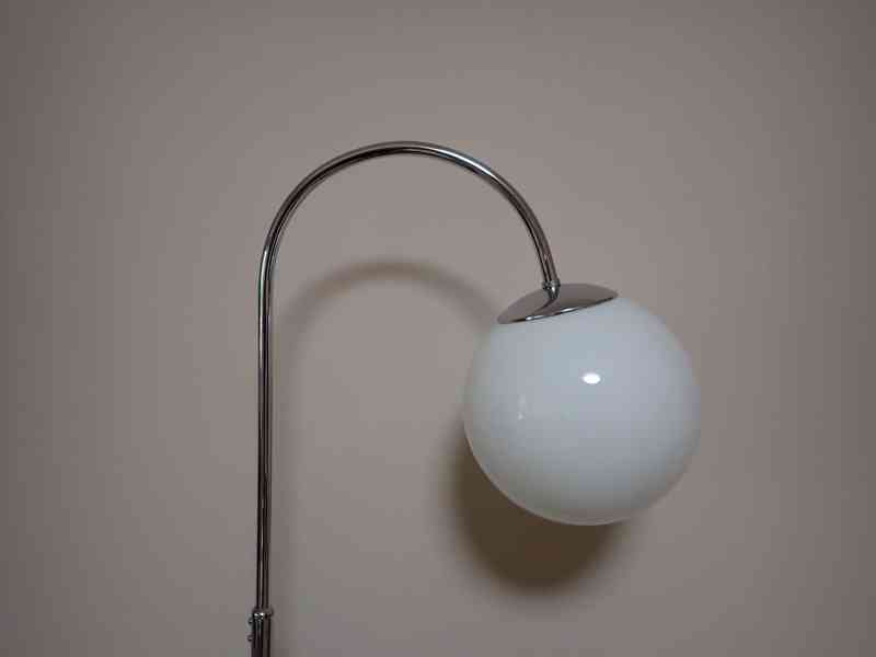 Halabala stojací lampa z chromovaných trubek - foto 2