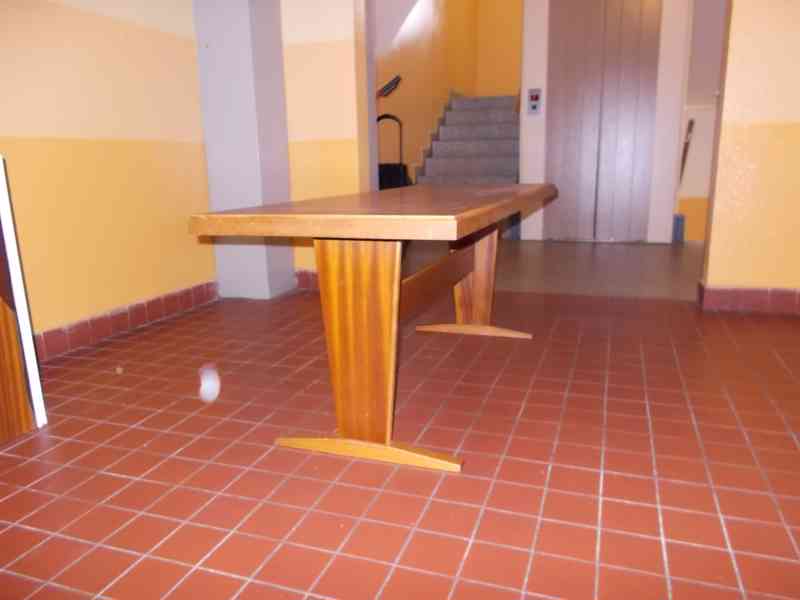 stolek konferenční, dýha, 140,0 x 53,5 x 55,0 cm - foto 2