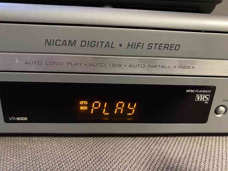 VHS videorekordér THOMSON, 6hlav, Hifi stereo - foto 2