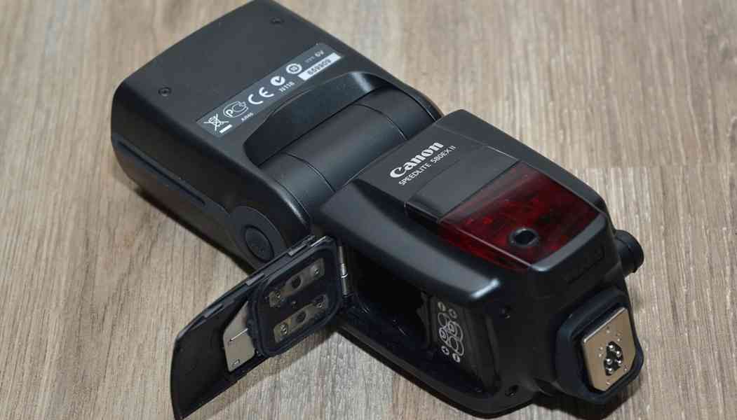 blesk Canon Speedlite 580 EX II E-TTL master-slave - foto 3