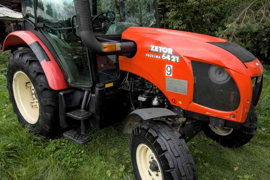 Menší Proxima - traktor Zetor Proxima 6421 - foto 33