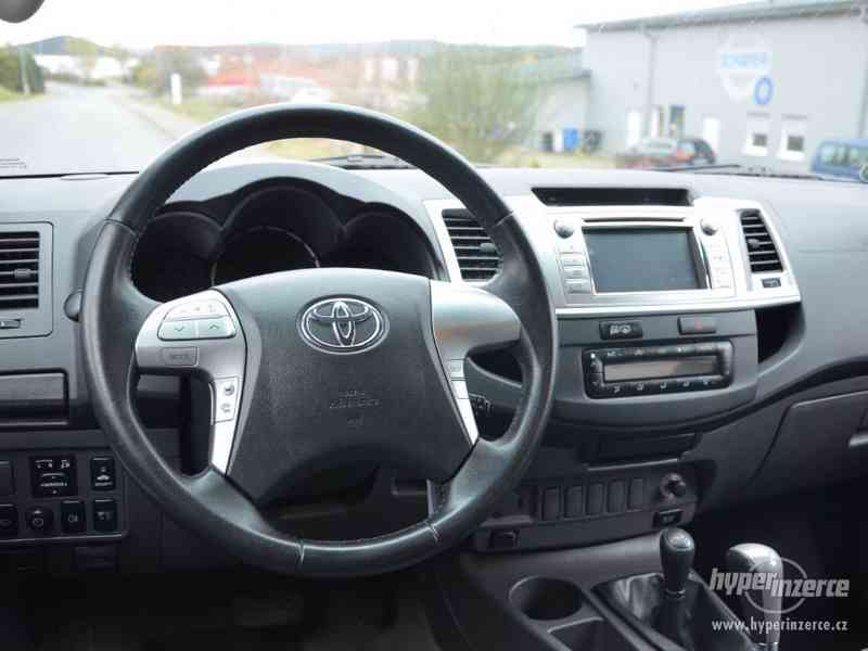 Toyota Hilux Double Cab Life 4x4 126kW - foto 10