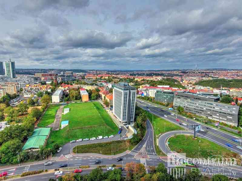 Pronájem kanceláře 490 m2 Vyskočilova, Praha Michle - foto 3